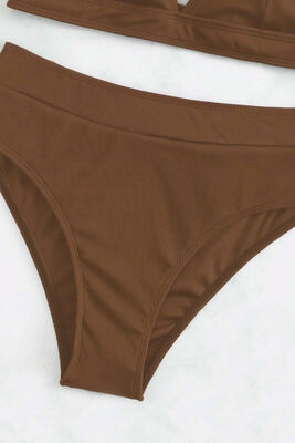 Angelsin Ayarlanabilir Askılı Üçgen Tasarım Bikini Üstü Kahverengi - 5