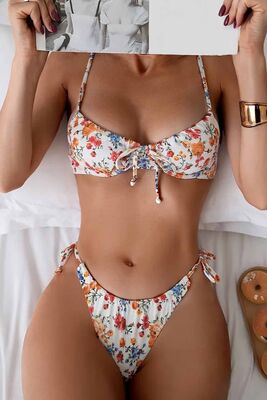 Angelsin - Angelsin Bağlamalı Çiçek Baskılı Bikini Altı Çok Renkli (1)