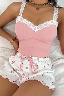 Merry See - Merry See Çiçek Desenli Dantel Askılı Şortlu Pijama Takımı Çok Renkli