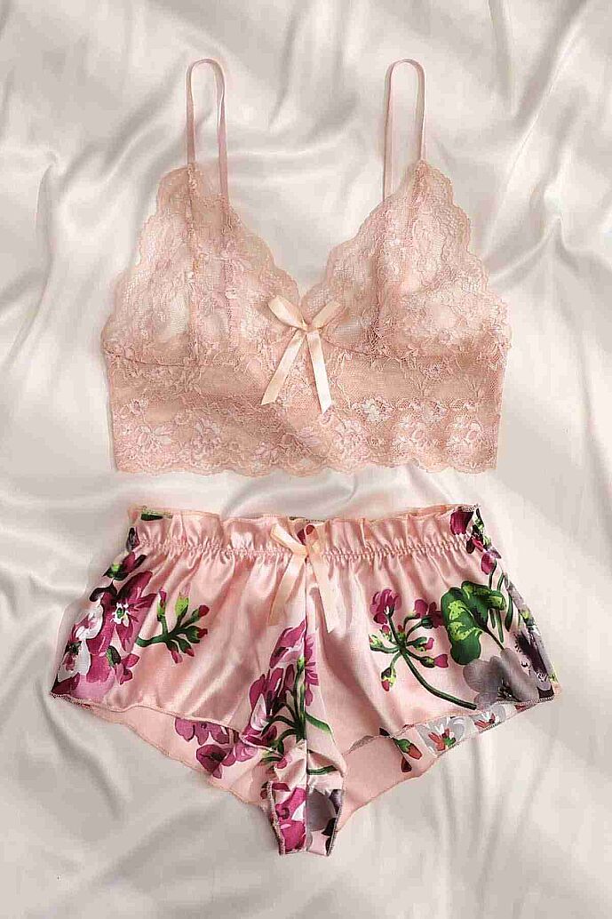 Merry See Dantel Büstiyerli Çiçekli Sütyen Şort Pijama Takımı Çok Renkli - 3