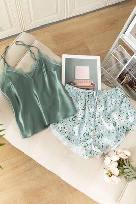 Merry See - Merry See Dantel İşlemeli Çiçek Desenli Şort Pijama Takımı Yeşil