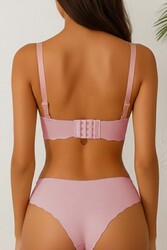 Merry See Dikişsiz Balensiz Hafif Destekli Kalp Detay Lazer Kesim İzbırakmaz Görünmez Sütyen Pembe - Thumbnail