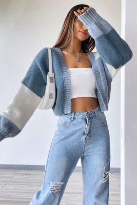 Merry See - Merry See Düşük Omuzlu Yumuşak Dokulu Salaş Triko Hırka Çok Renkli