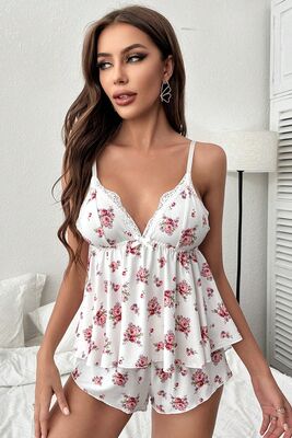 Merry See İnce Askılı Çiçekli Dantel Detay Şortlu Pijama Takım Gecelik Beyaz - 5