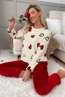 Merry See - Merry See Kalp Baskılı Peluş Polar Alt Üst Uzun Kollu Pijama Takımı Çok Renkli