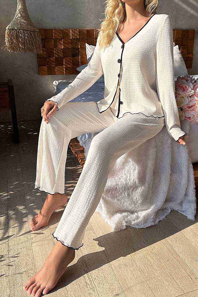 Merry See Özel Örme Kumaş Düğmeli Uzun Kollu Pijama Takımı Beyaz - 5
